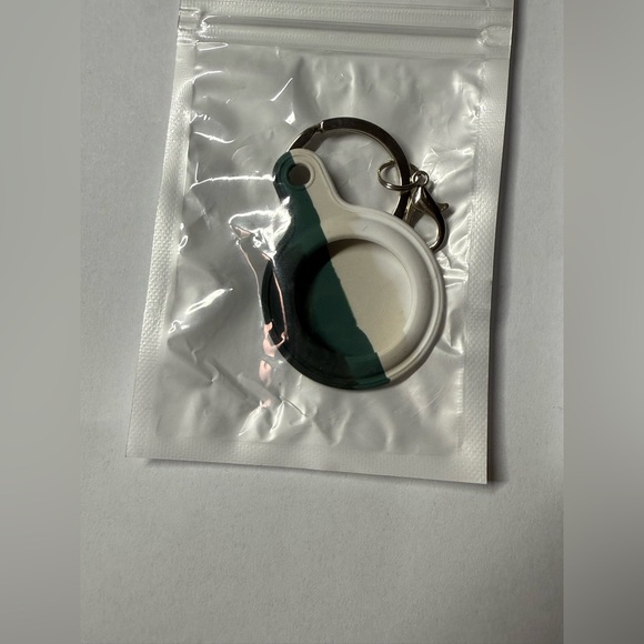 Colorful Air Tag cover Keychain Set of 4 - Picture 3 of 5